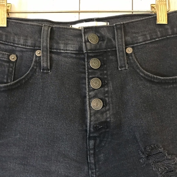 Madewell Distressed High-Rise Denim Boy Shorts Button Fly - Picture 6 of 14